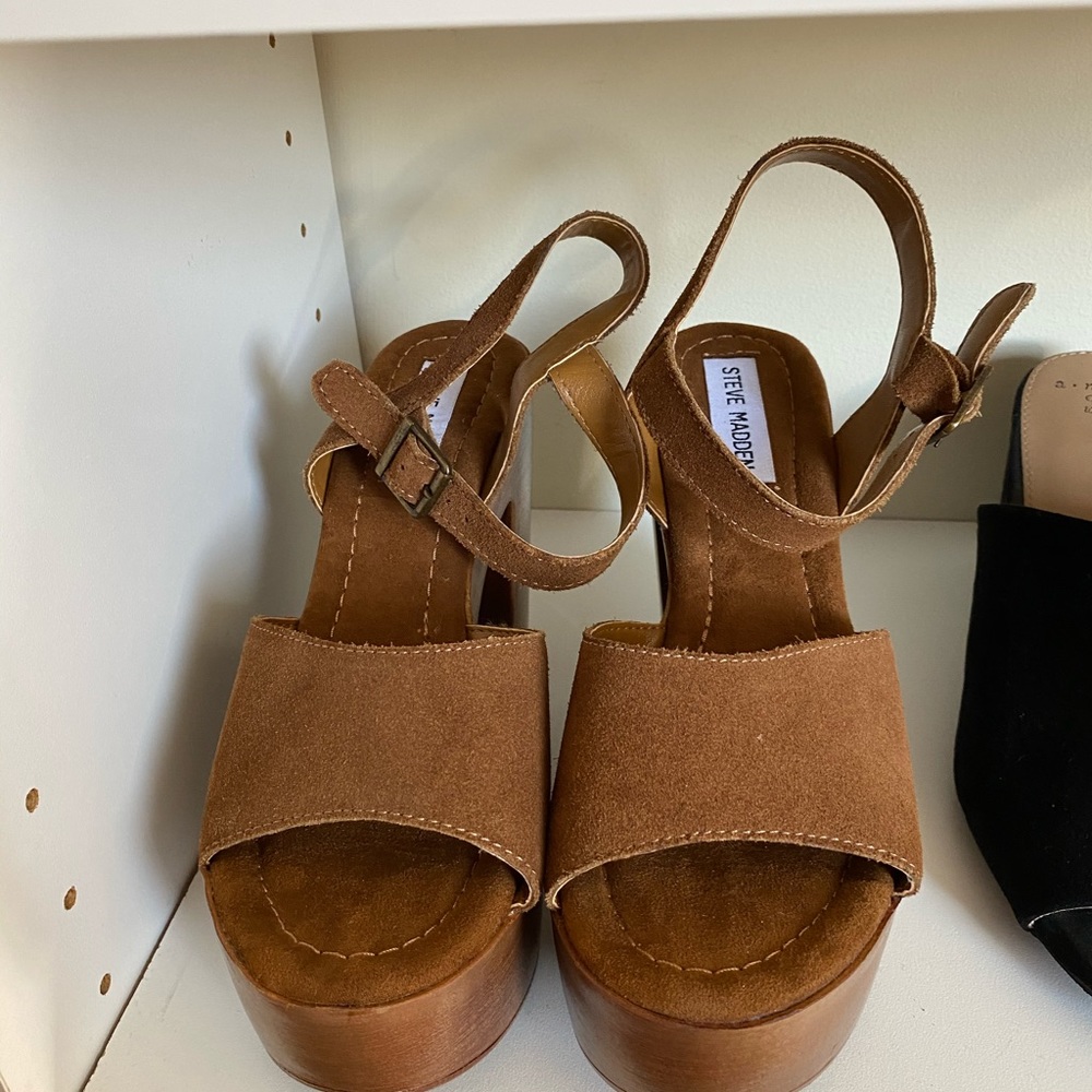 Steve Madden - Picture 2 of 3